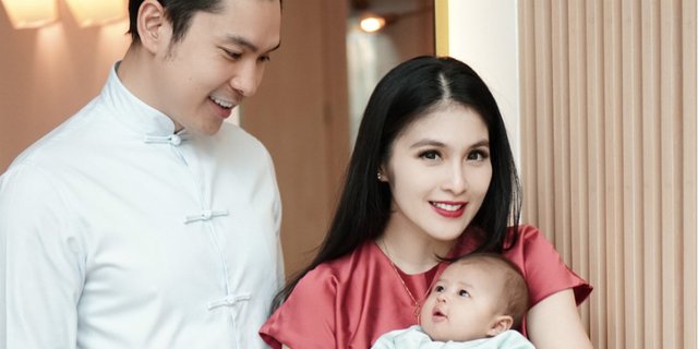 Tas Popok Bayi Sandra Dewi Bermerek Louis Vuitton, Harganya...