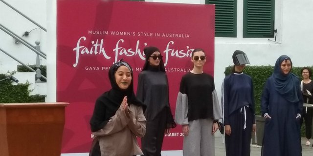Delina Darusman-Gala, Fashion Blogger Muslim Pertama Australia