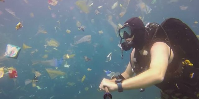 Video Tumpukan Plastik di Nusa Penida Bali Bikin Miris