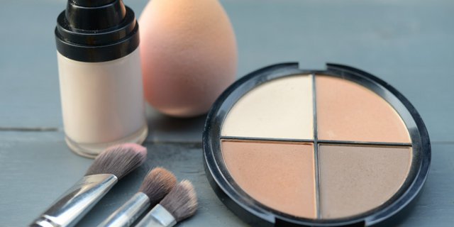 5 Teknik Pemakaian Bronzer untuk Pemilik Kulit Gelap