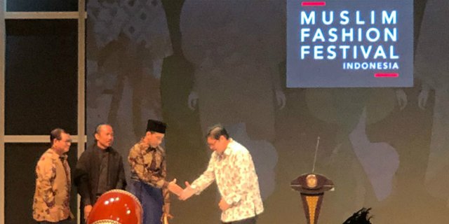 Dukung Industri Busana Muslim Jokowi Ingin Angkat Budaya Lokal