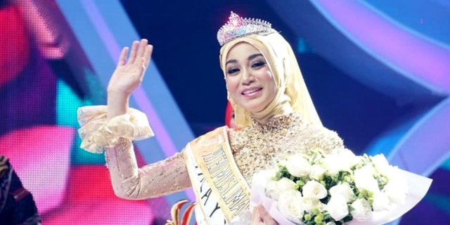 Mengenal Uyaina Arshad, Pemenang Putri Muslimah Asia 2018