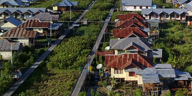 Unik, Kota di Papua Ini Berdiri di Atas Papan