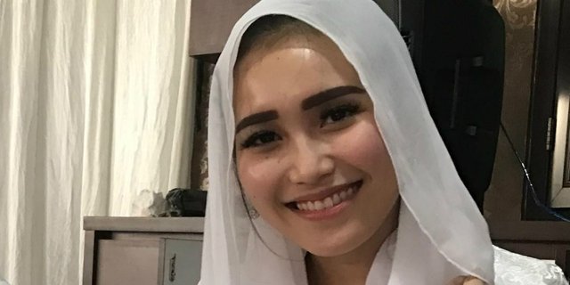 Pamer Foto Pakai Mukena, Ayu Ting Ting Kembali Dihujat Netizen