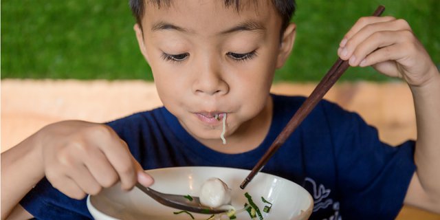 'Pelatihan Rasa' Cegah Anak Jadi Pemilih Makanan, Ini Caranya