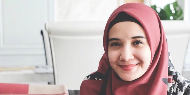 Tampil Lebih Syar`i, Zaskia Sungkar Mulai Jarang Pakai Makeup