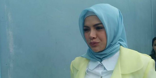 Nikita Mirzani Berhijab, Dua Sosok Ini Datang dalam Mimpinya