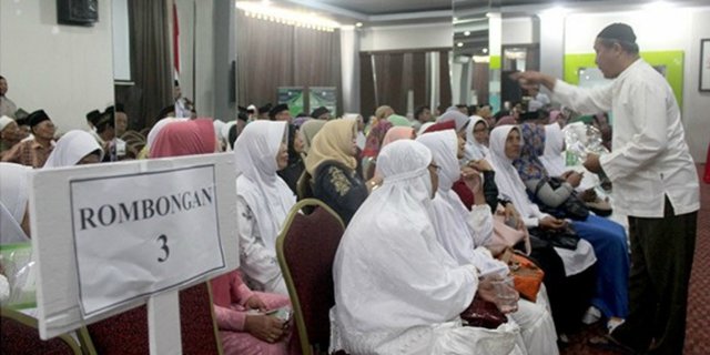 Kisah Haru Penjual Kembang Setaman Naik Haji