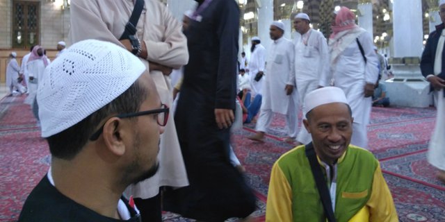 Berbincang dengan Jemaah Haji Malaysia Berbahasa Jawa