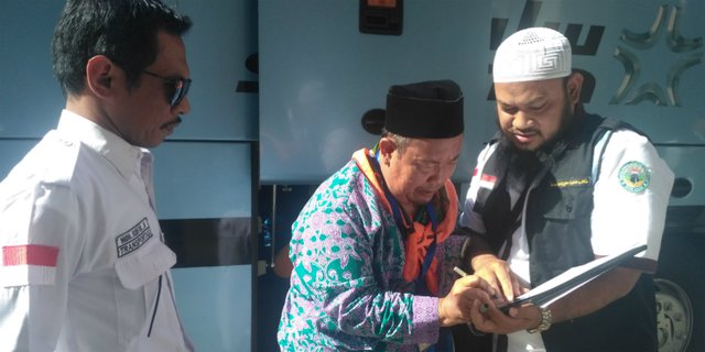 Cerita Jemaah Haji Indonesia Lalui Jalur Cepat Bandara Madinah