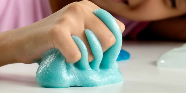 Ternyata Mainan Slime Mengandung Risiko Kesehatan Serius!
