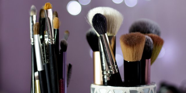 Tips Merawat Kuas Makeup Supaya Steril dan Awet 