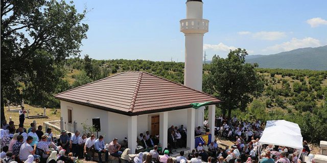 Azan Berkumandang dari Masjid Ini Setelah Hilang 26 Tahun