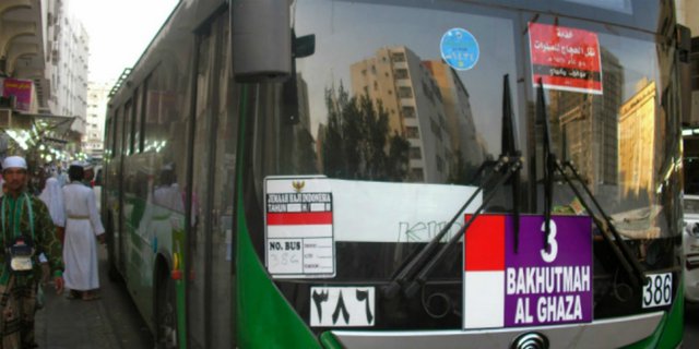 349 Bus Sholawat  Siap Layani Jemaah Haji