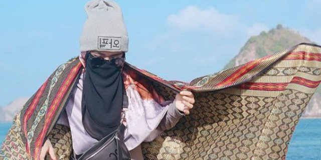 Gaya Kekinian Hijab Cadar Adik Taqy Malik