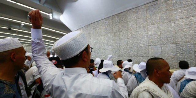 Banyak yang Tersesat, Jemaah Haji Indonesia Dilarang Lempar Jumroh di Waktu Ini