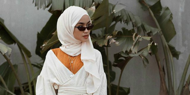 Hijabers Aktif, Intip Yuk Gaya Fotografer Firaa Assagaf!