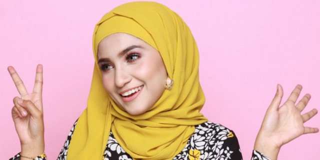 Cara Memakai Hijab Modern Untuk Wajah Bulat