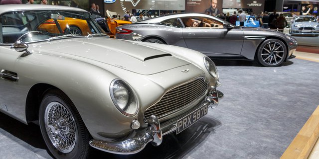 Beda! Inikah Penampakan Mobil Listrik Aston Martin?