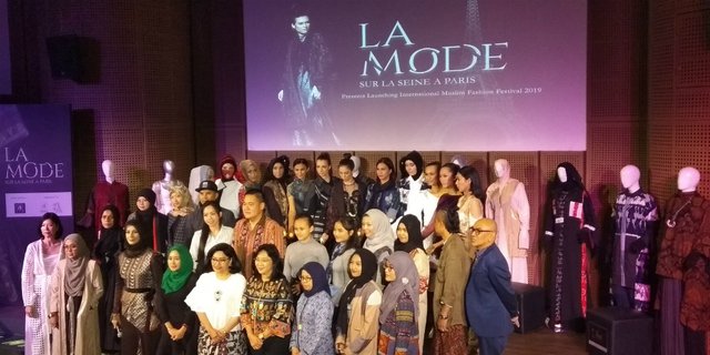 16 Desainer Indonesia Bakal Pamer Karya di Paris