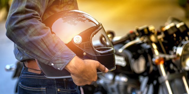 Ingat! Tak Cuma Motor, Helm Juga Perlu Dirawat