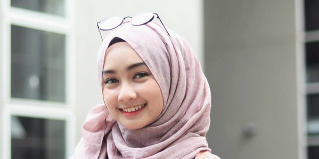 Ragam Model Pashmina untuk Hijabers