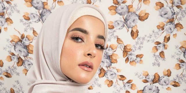 Gaya Hijab Tasya Farasya, Cantik Seperti Barbie