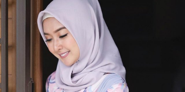 Miss International 2017 Kevin Lilliana Pajang Foto Berhijab