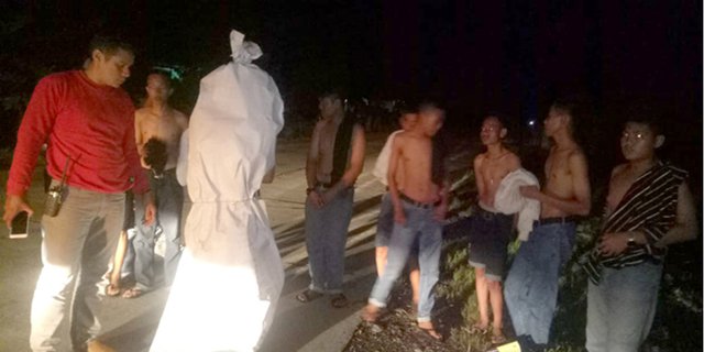 Bikin Ribut, 11 Pocong Ditangkap Polisi