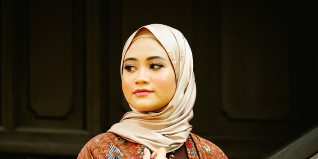 Tips Memakai Batik untuk Hijabers Milenial