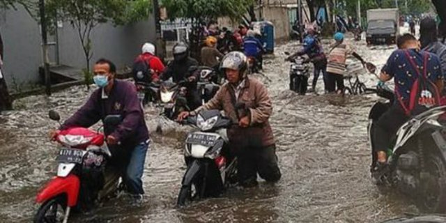 Banjir Parah Rendam 11 Kecamatan Di Kabupaten Bandung 1878