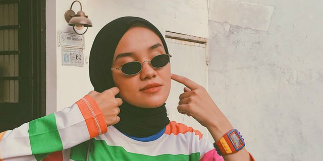 Gaya Hijab 80s yang Kembali Ngetren