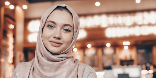 Tips Memilih dan Merawat Hijab untuk Pemula
