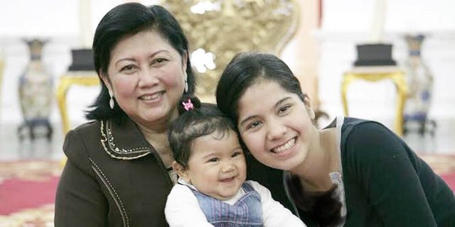 Begini Cara Keluarga SBY Bikin Ani Yudhoyono Tetap Tersenyum