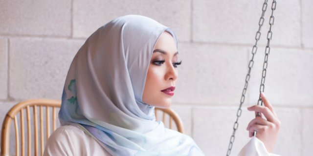 Trik Agar Hijab Tetap Modis dan Rapih di Hari Raya