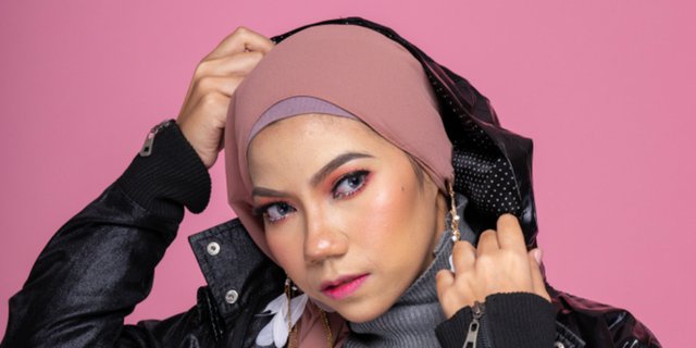 Trik Padu Padan Gaya Streetwear untuk Hijabers
