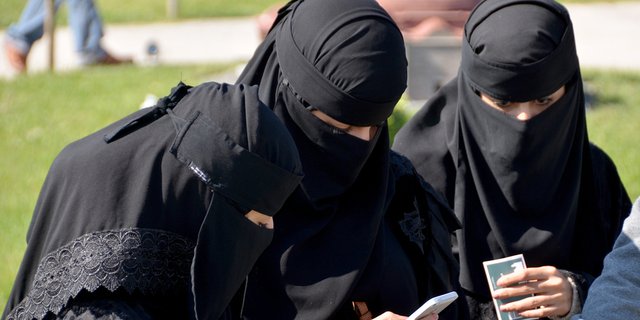 Pemerintah Tunisia Larang Penggunaan Niqab