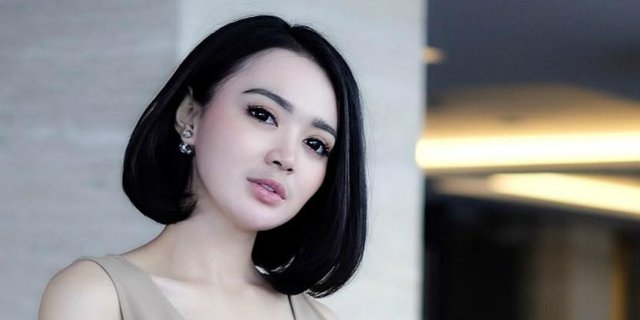 Pesona Wika Salim, Pedangdut Goyang Keramas Digadang Geser Ayu Ting Ting