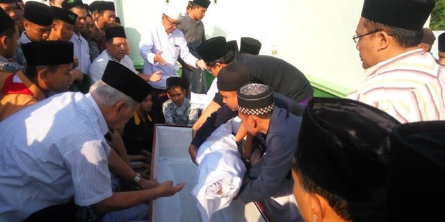 Masya Allah, Jenazah Cucu Pendiri NU Utuh Meski 8 Tahun Dimakamkan