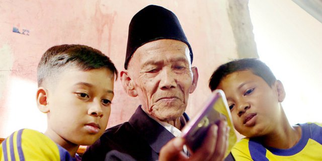 Alhamdulillah, Usai Viral Kakek Uhi Benar-Benar Berangkat Haji
