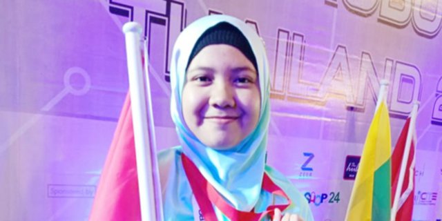 Siswi Madrasah Juara Kompetisi Robot Dunia, Idenya dari Mal