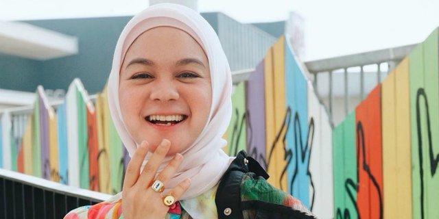 Tips Hijabers Tantri Namirah Atasi Kulit Sensitif