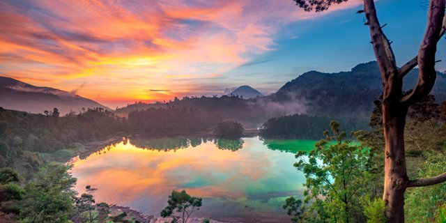 Eksotisme Telaga Dieng, Surga di Tengah Jawa