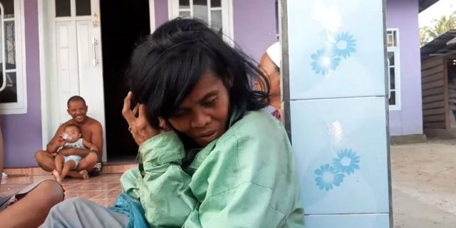 Viral Video Wanita Pengidap Gangguan Jiwa Lantunkan Alquran dengan Merdu