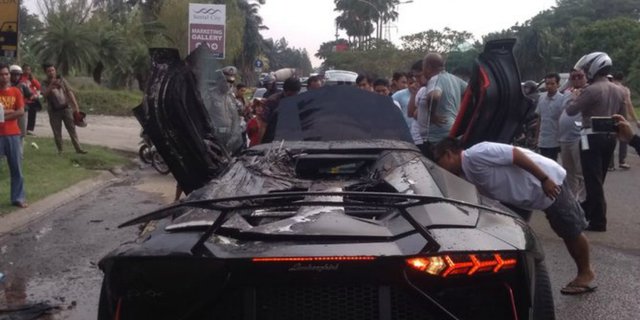 Ini Penyebab Mobil Lamborghini Raffi Ahmad Terbakar