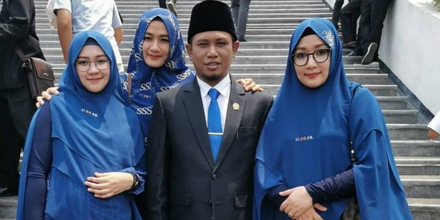 Anggota DPR Lora Fadil Ternyata Pernah Punya 4 Istri, Begini Nasibnya