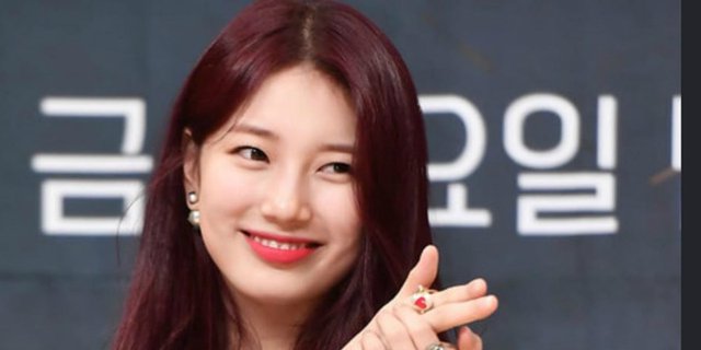 Pajang Foto Berhijab, Artis Korea Bae Suzy Bikin Heboh