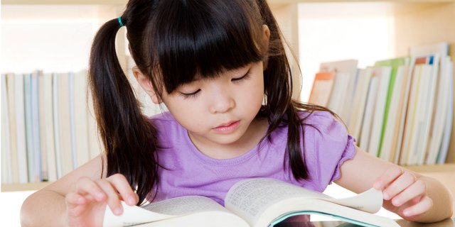 Alasan Penting Bagi Orangtua untuk Bikin Sudut Baca di Rumah