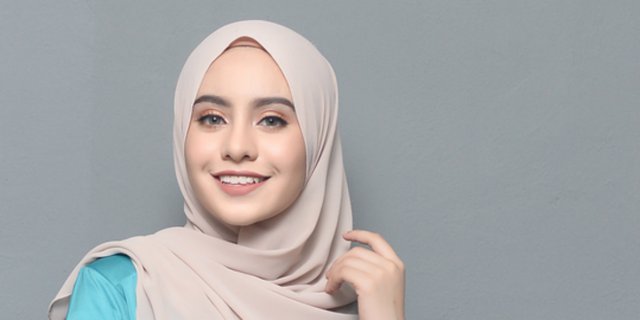Tren Hijab Segi Empat, Lebih Lebar dan Syar'i