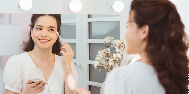 4 Tips Pemakaian Produk dan Alat Makeup Agar Riasanmu Sempurna